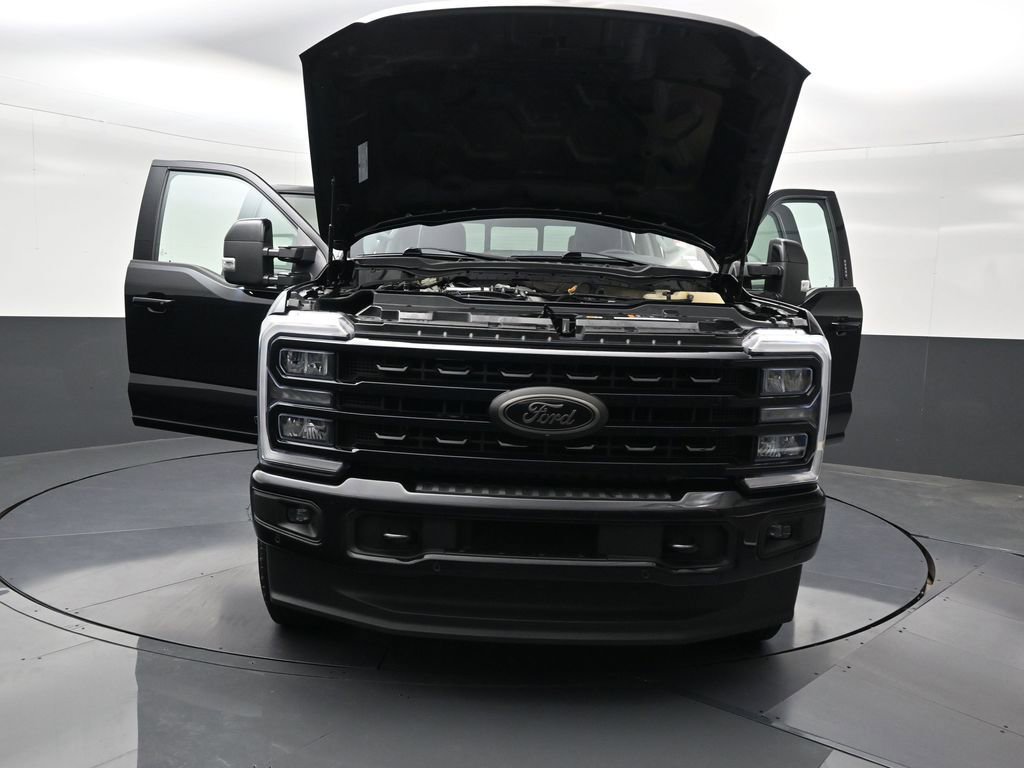 Used 2023 Ford F250 Lariat w/ Lariat Ultimate Package AWD/4WD image 39