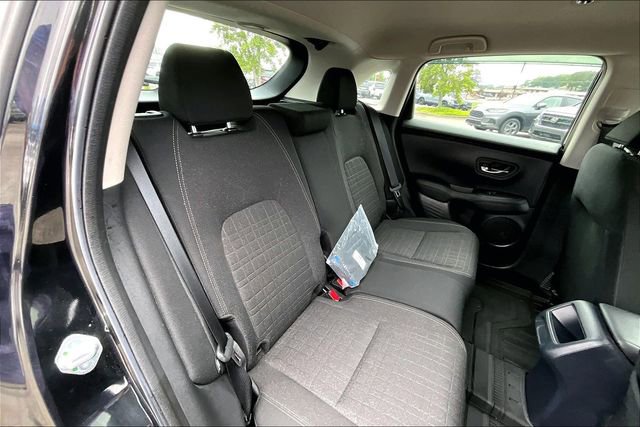 Used 2023 Honda HR-V LX image 20