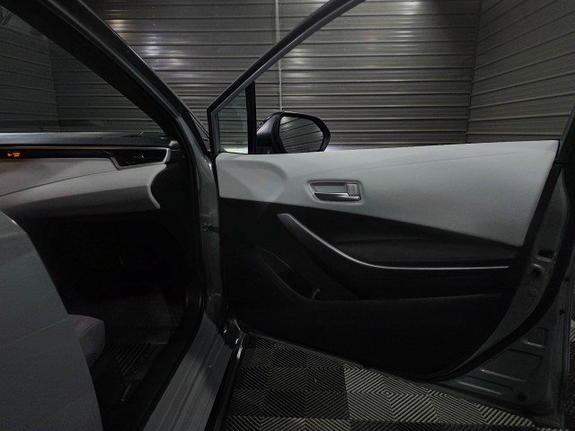 Used 2022 Toyota Corolla SE FWD image 29