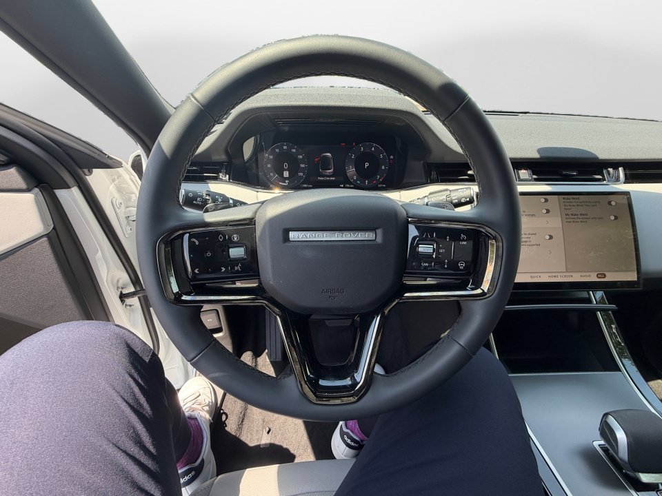 Used 2026 Land Rover Range Rover Evoque S AWD/4WD image 10