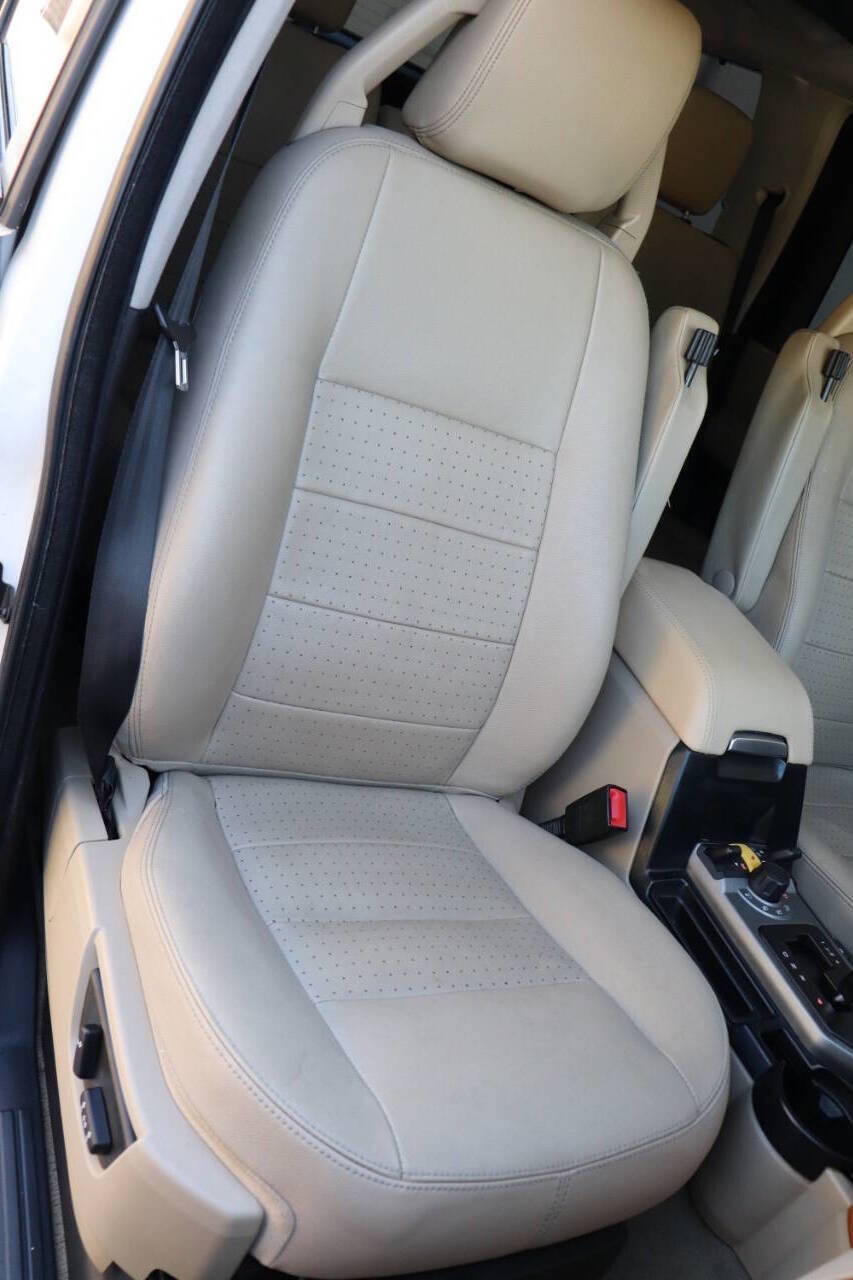 Used 2009 Land Rover LR3 HSE AWD/4WD image 32