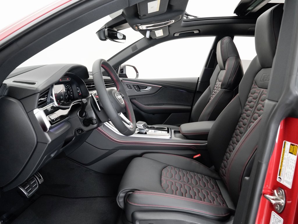 New 2025 Audi RS Q8 performance image 6