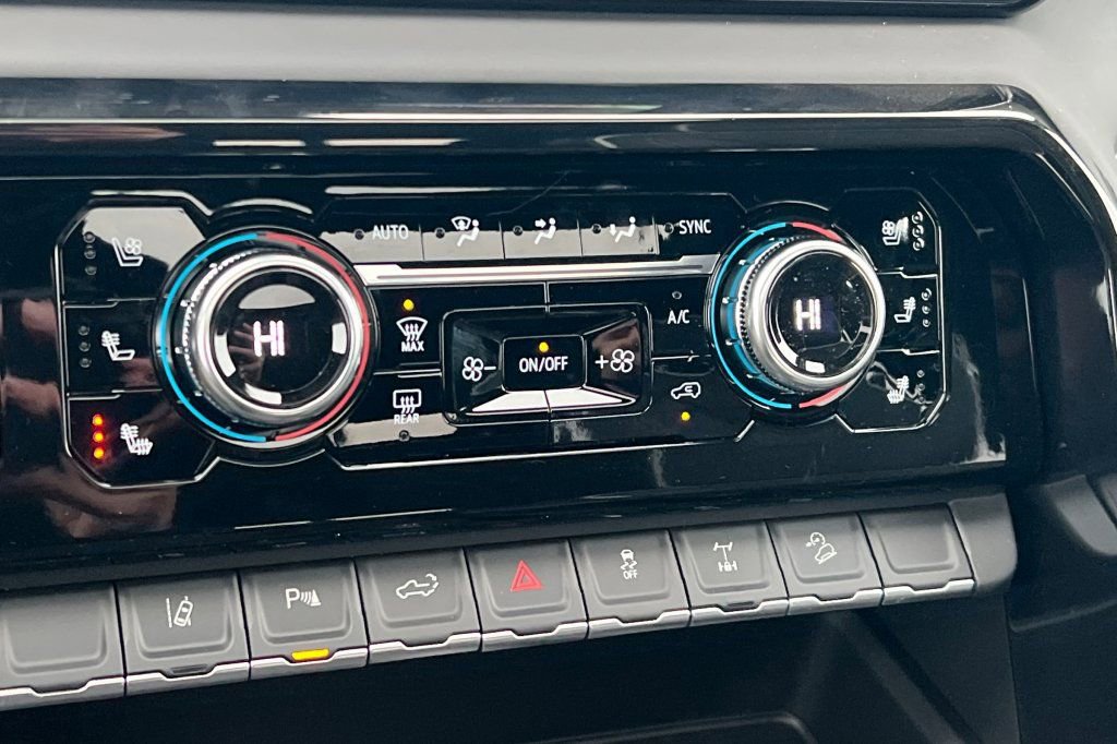 New 2026 GMC Sierra 2500 AT4X w/ AT4X AEV Edition image 16