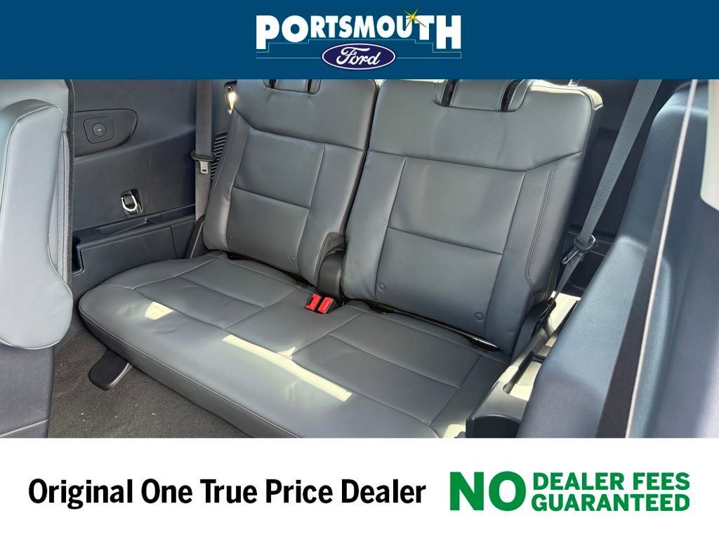 New 2025 Ford Explorer Active w/ Active Comfort Package image 8