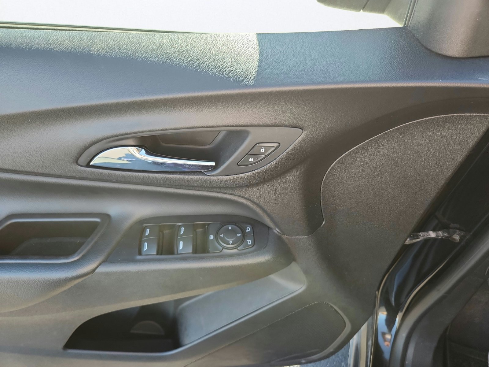 Used 2021 Chevrolet Equinox LT AWD/4WD image 19