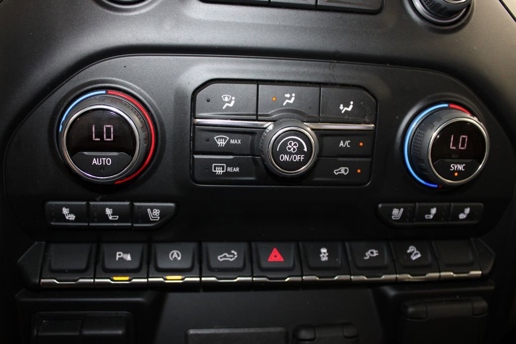 Used 2022 Chevrolet Silverado 1500 LTZ AWD/4WD image 49