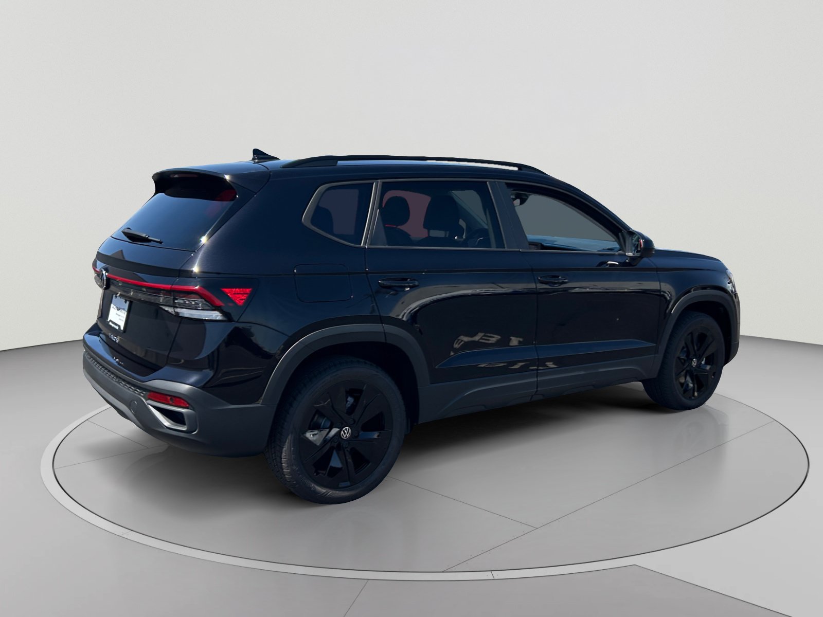 New 2026 Volkswagen Taos SE FWD image 5