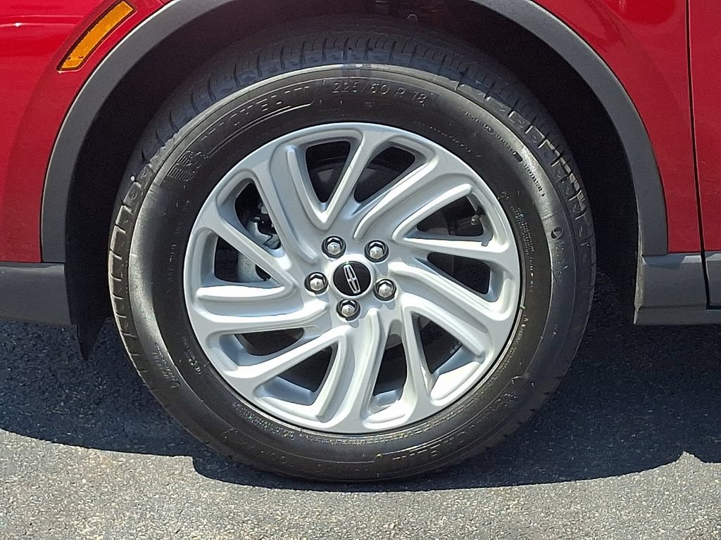 Certified 2025 Lincoln Corsair AWD image 8