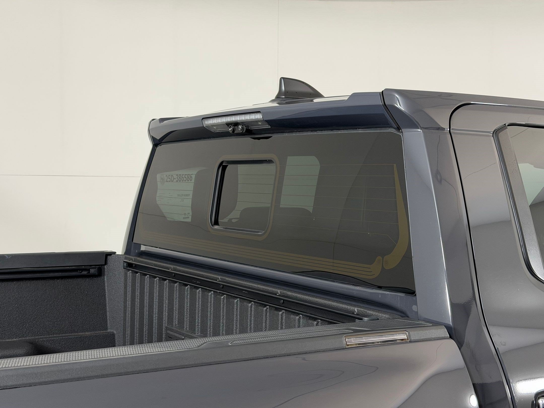 Used 2025 Toyota Tacoma Limited AWD/4WD image 30