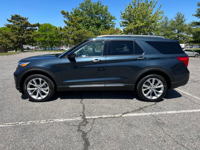 Used 2023 Ford Explorer Platinum w/ Technology Package AWD/4WD image 6