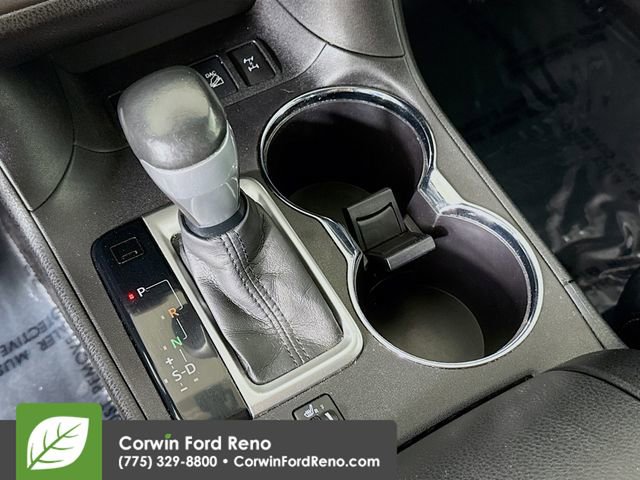 Used 2014 Toyota Highlander XLE image 16