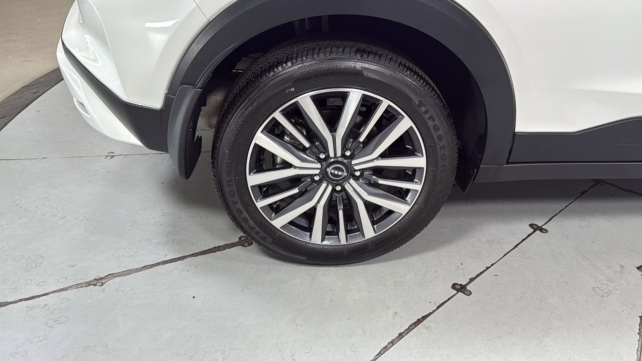 Used 2024 Nissan Kicks SV image 22