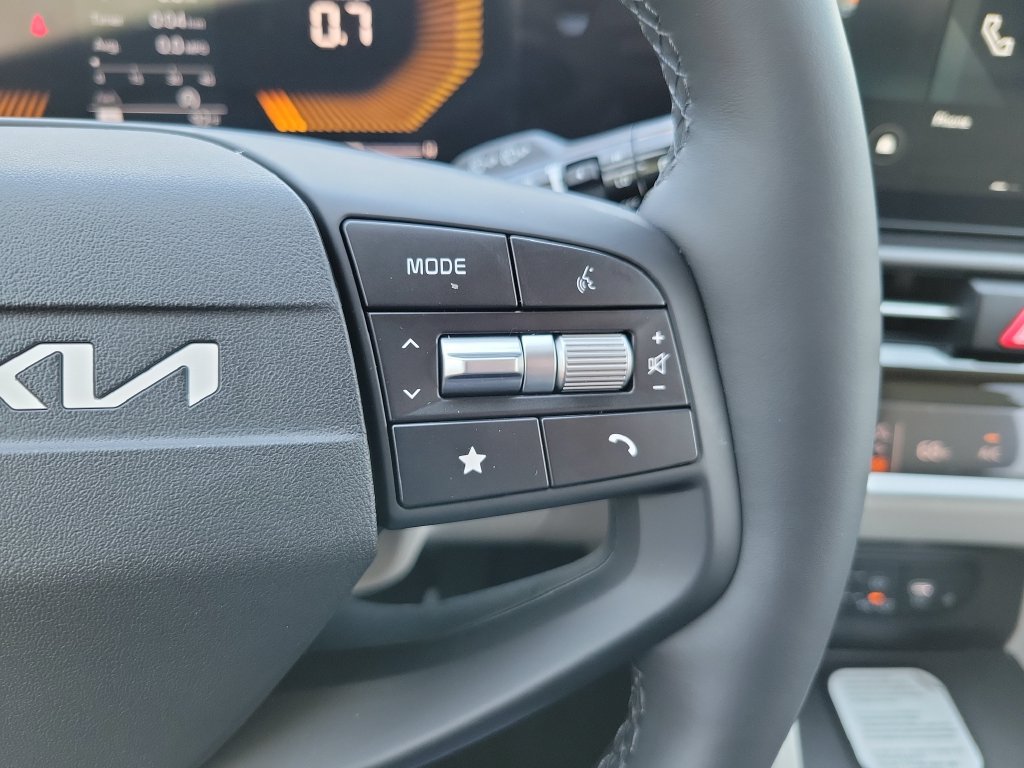 New 2027 Kia Sportage EX FWD image 24