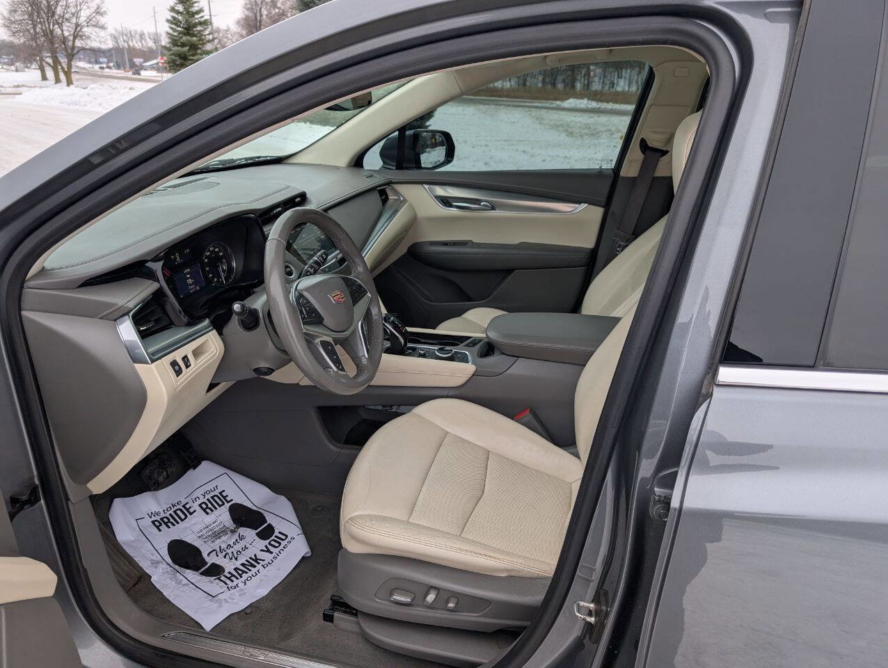 Used 2022 Cadillac XT5 Premium Luxury image 15