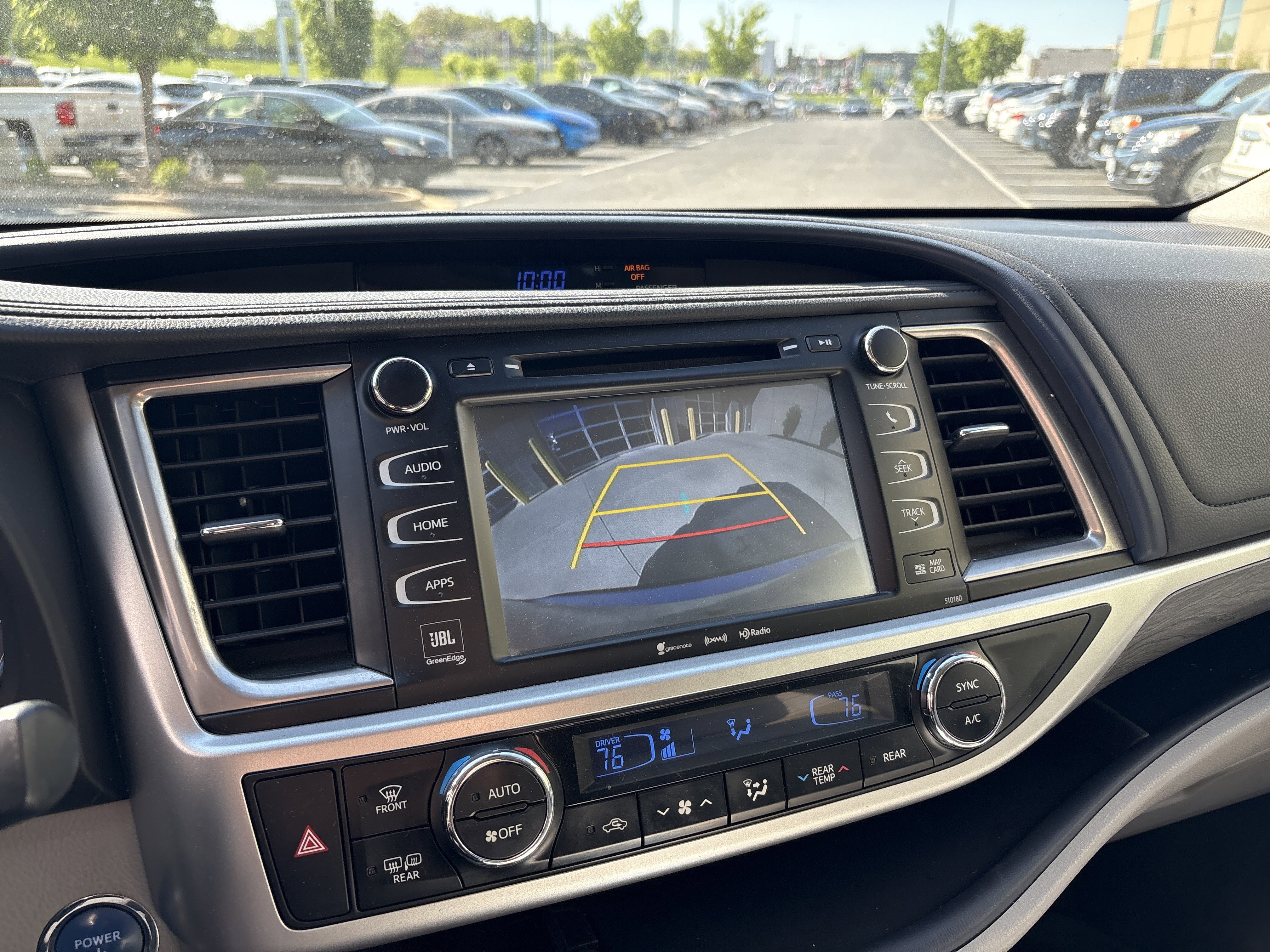 Used 2017 Toyota Highlander Limited AWD/4WD image 25