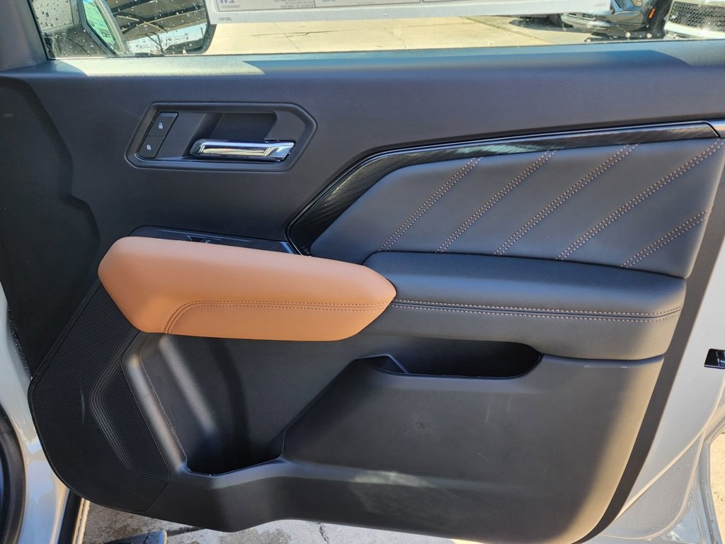 New 2026 GMC Canyon AT4 image 39