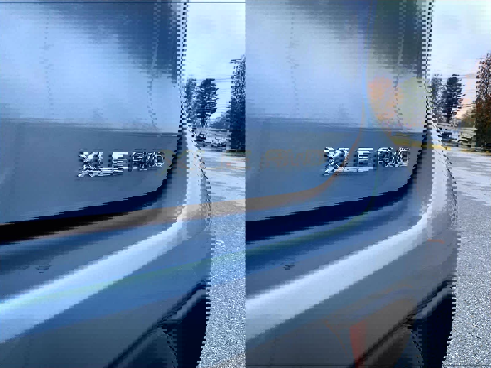 Used 2023 Toyota Highlander XLE image 30