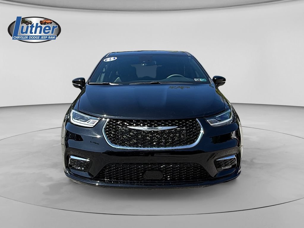 Used 2025 Chrysler Pacifica Select FWD image 8