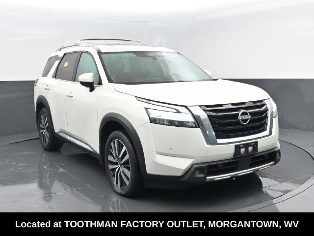 Used 2022 Nissan Pathfinder Platinum w/ Cargo Package AWD/4WD image 3