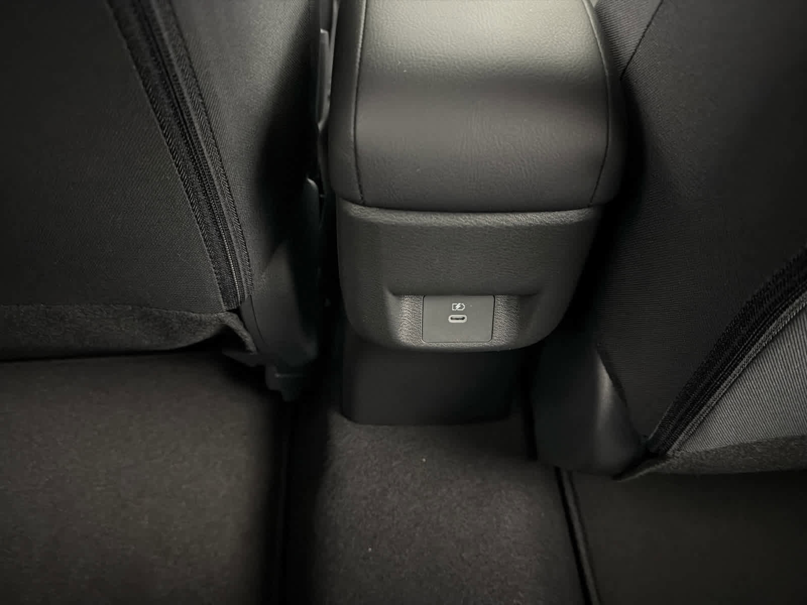 New 2025 Nissan Versa SV w/ Trunk Package FWD image 22