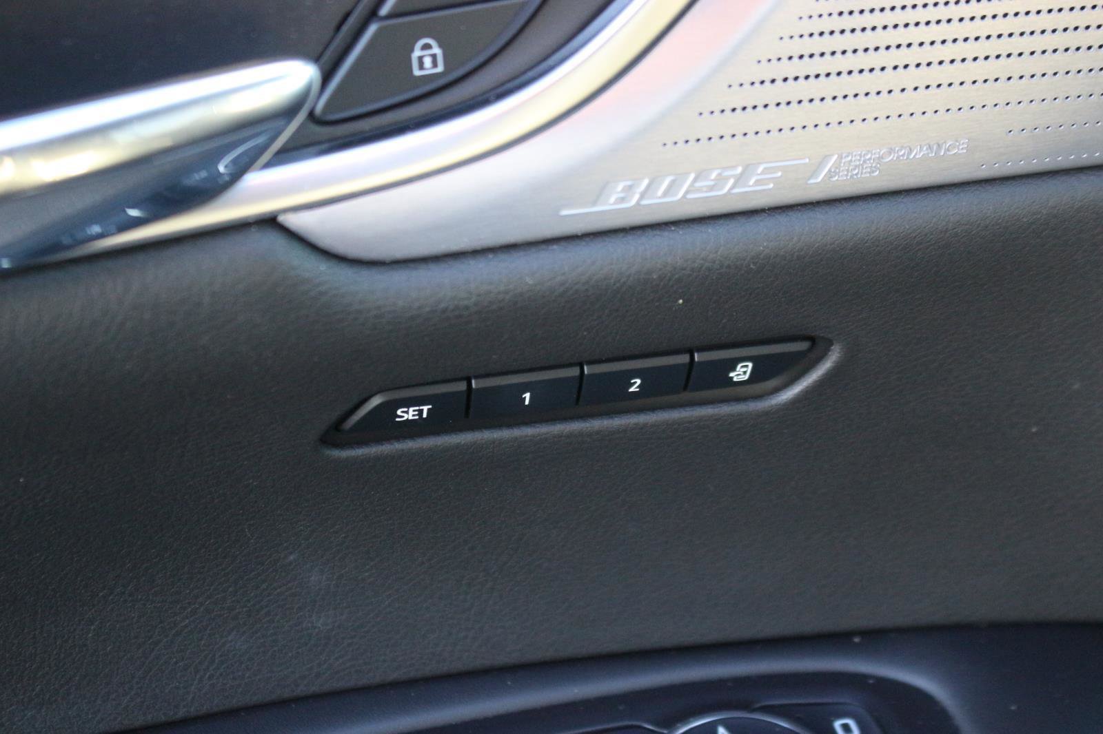 Used 2020 Cadillac XT6 Premium Luxury w/ Platinum Package image 15