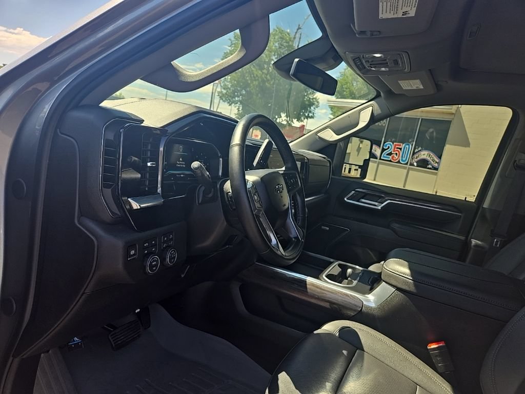 Used 2025 Chevrolet Silverado 2500 LTZ w/ Trail Boss Package AWD/4WD image 12