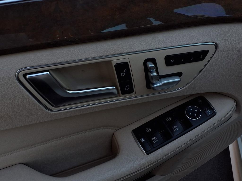 Used 2014 Mercedes-Benz E 350 E 350 image 18