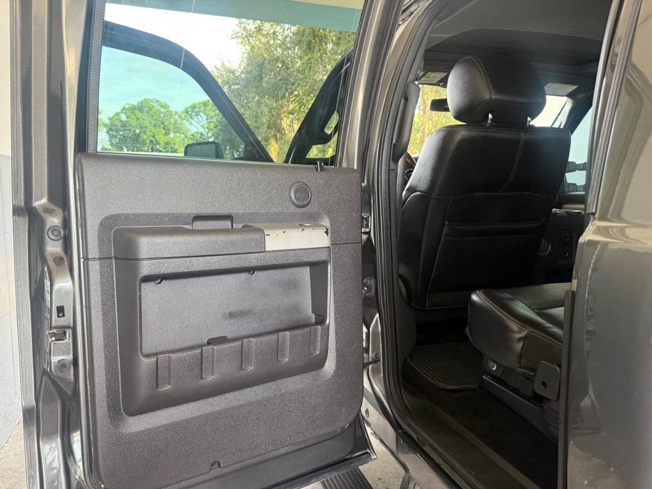 Used 2016 Ford F250 Lariat w/ Lariat Ultimate Package image 40