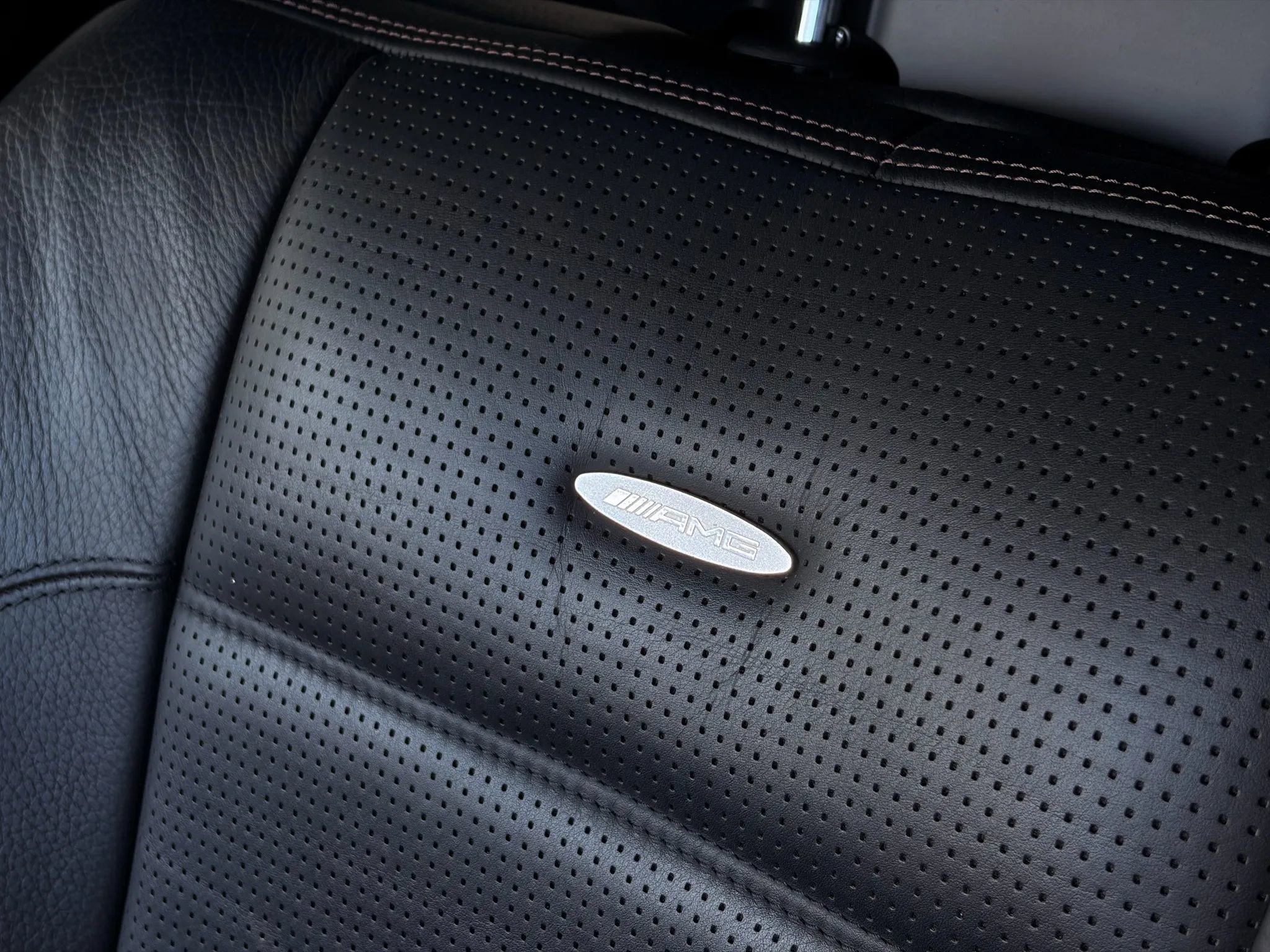 Used 2011 Mercedes-Benz S 63 AMG image 19