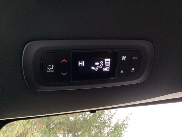 New 2026 Chrysler Pacifica Select w/ S Appearance Package image 20