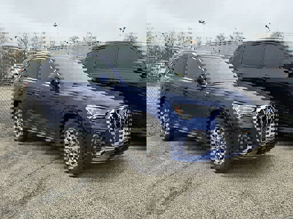 Used 2022 Audi Q3 2.0T Premium Plus w/ Premium Plus Package image 5