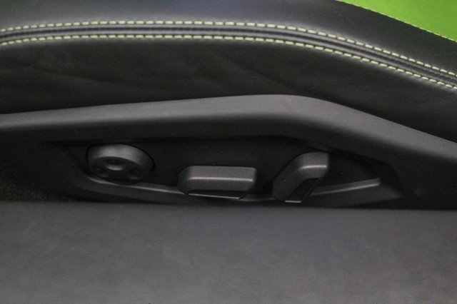 Used 2015 Lamborghini Huracan LP 610-4 image 35