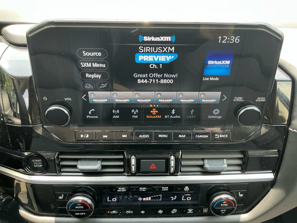 Used 2025 Nissan Pathfinder SL AWD/4WD image 18