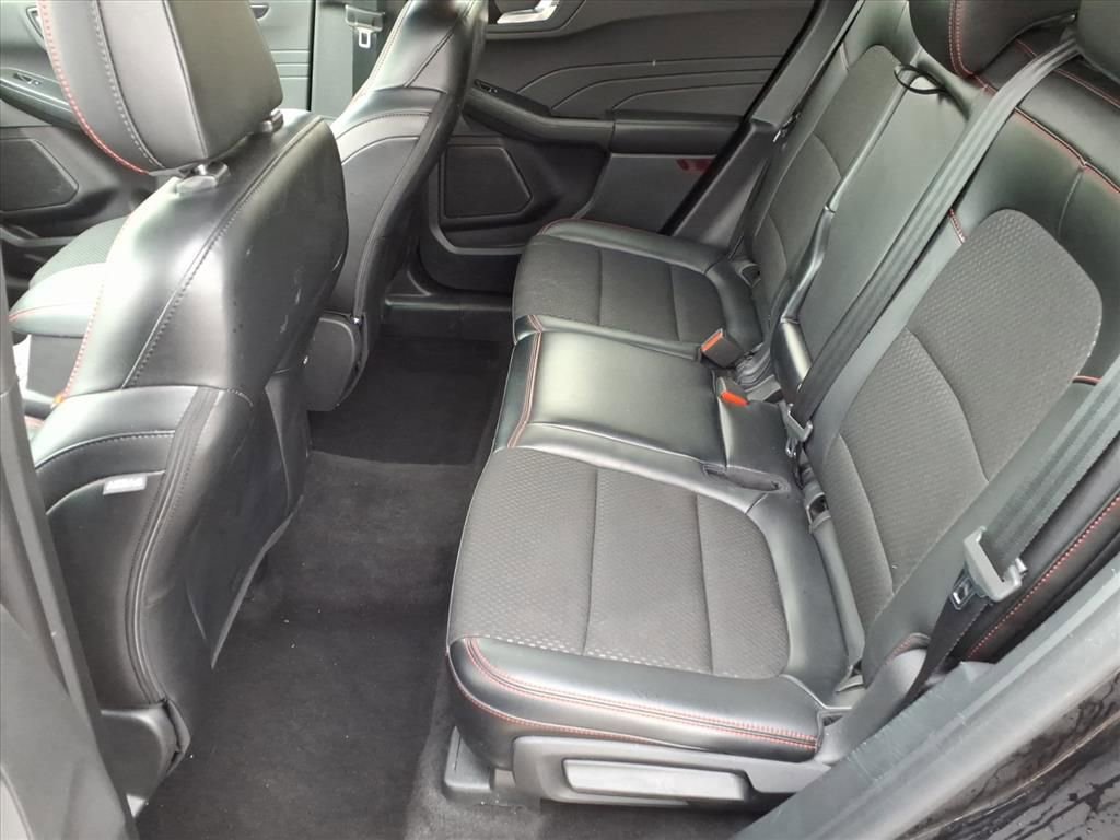 Used 2025 Ford Escape ST-Line AWD/4WD image 13