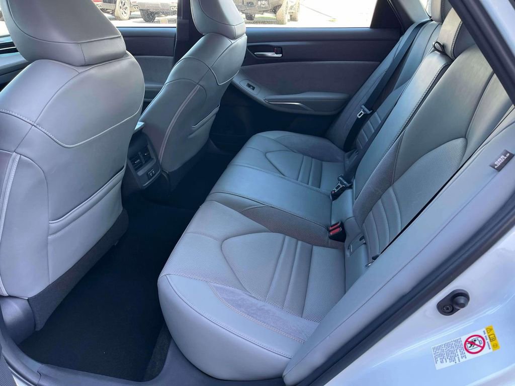 Used 2019 Toyota Avalon XSE w/ All Weather Liner Package FWD image 16