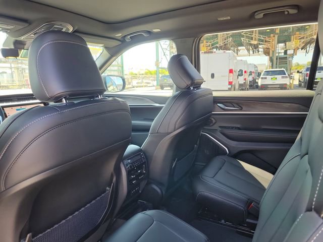 New 2026 Jeep Grand Cherokee L Limited w/ Limited Altitude Package RWD image 12