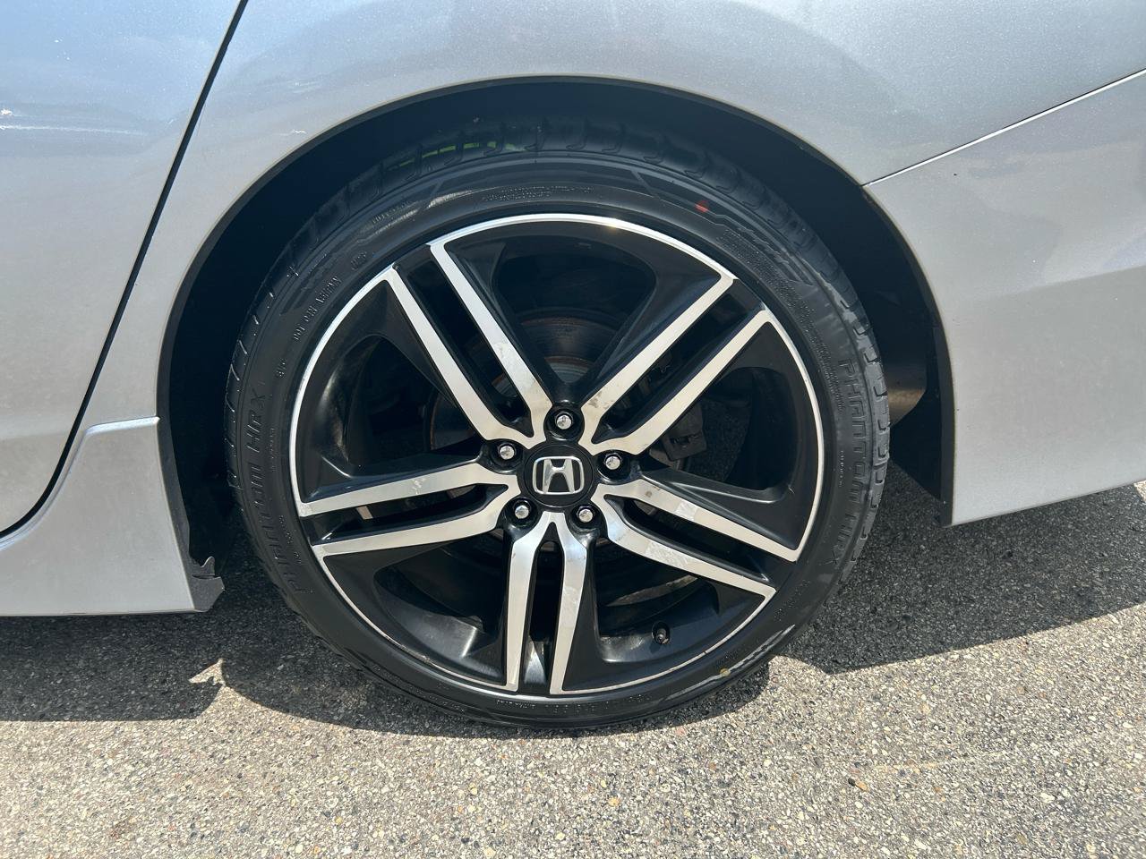 Used 2016 Honda Accord Touring image 33