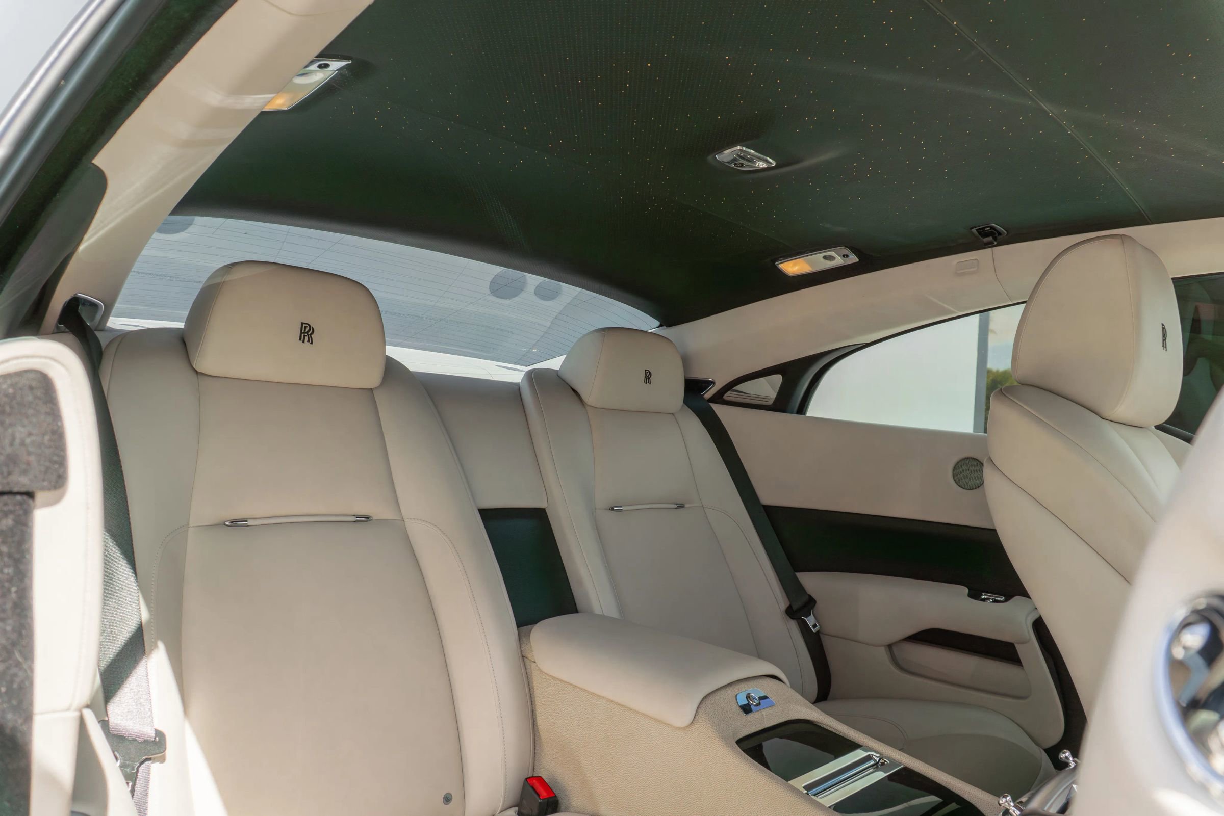 Used 2016 Rolls-Royce Wraith RWD image 13