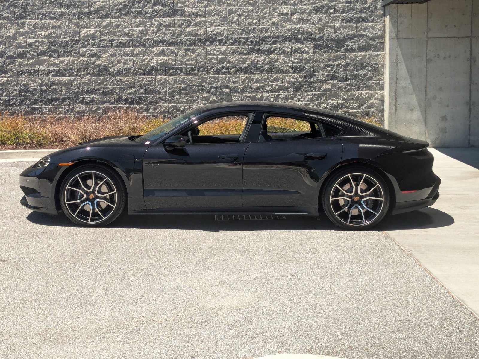 New 2026 Porsche Taycan AWD/4WD video 2