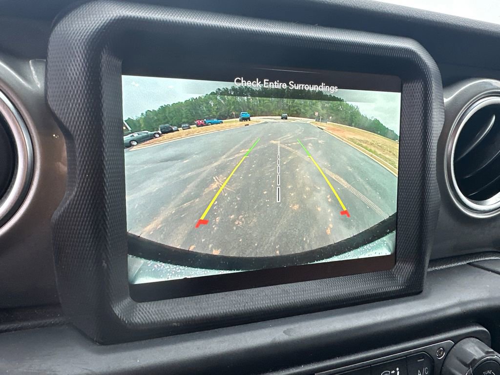 Used 2022 Jeep Wrangler Unlimited Sahara image 30