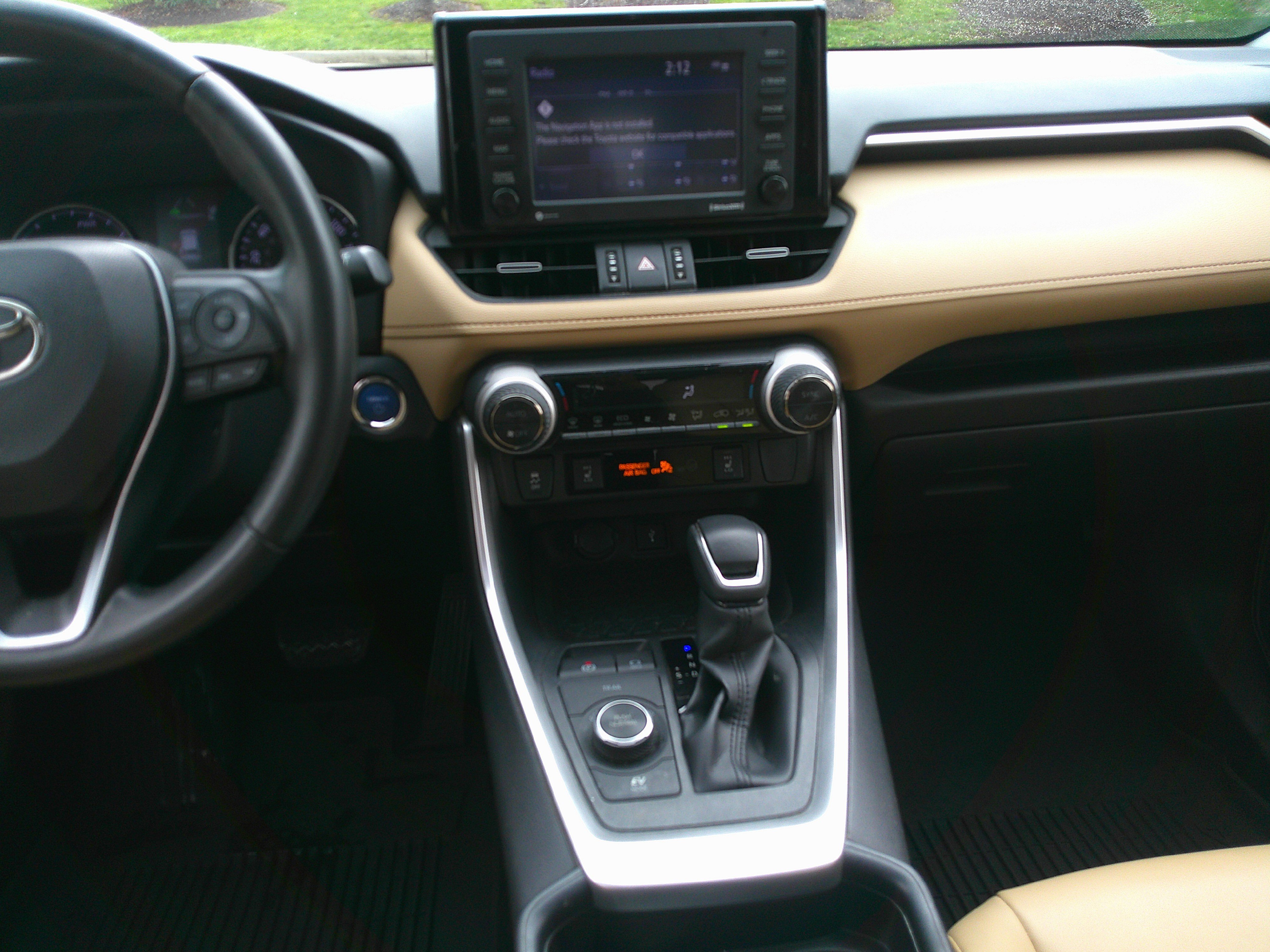 Used 2021 Toyota RAV4 XLE Premium image 32