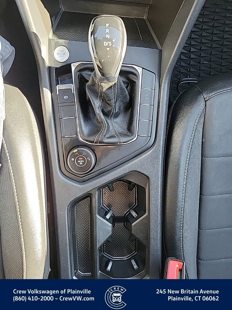 Certified 2022 Volkswagen Taos SE image 9