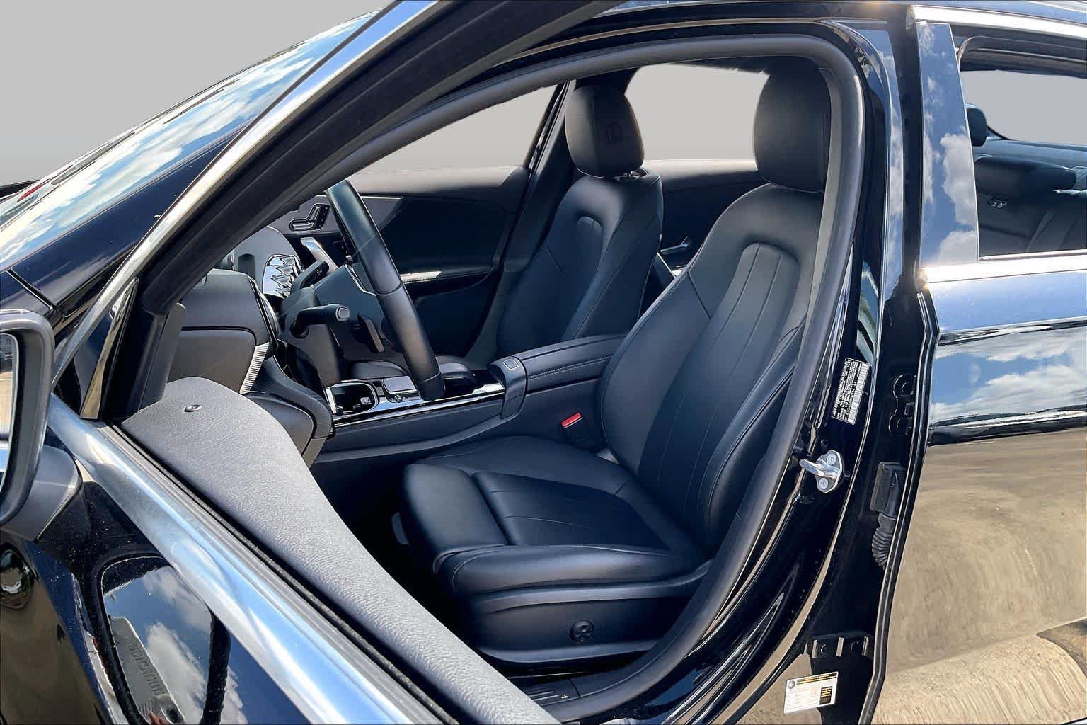 Used 2022 Mercedes-Benz A 220 image 7