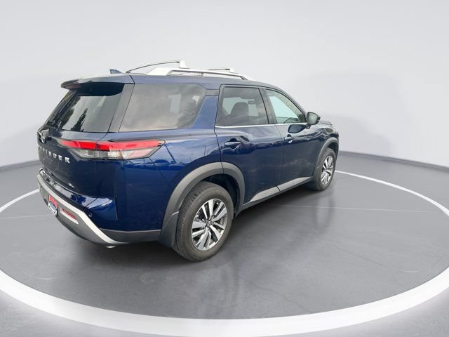 Certified 2024 Nissan Pathfinder SL FWD image 5