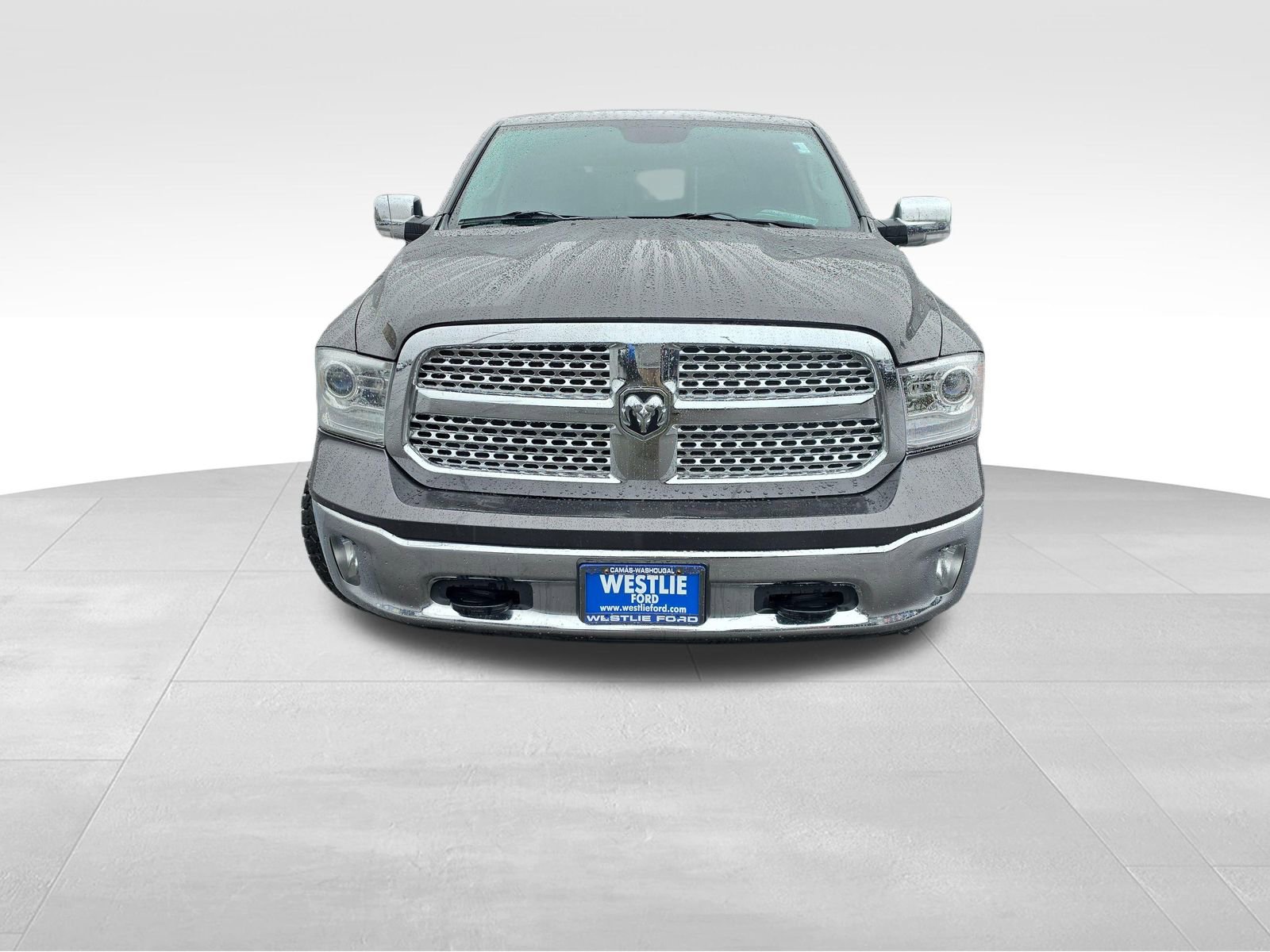 Used 2015 RAM 1500 Laramie w/ Convenience Group AWD/4WD image 9