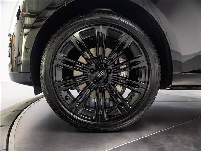 New 2027 Land Rover Range Rover Long Wheelbase SE AWD/4WD image 12