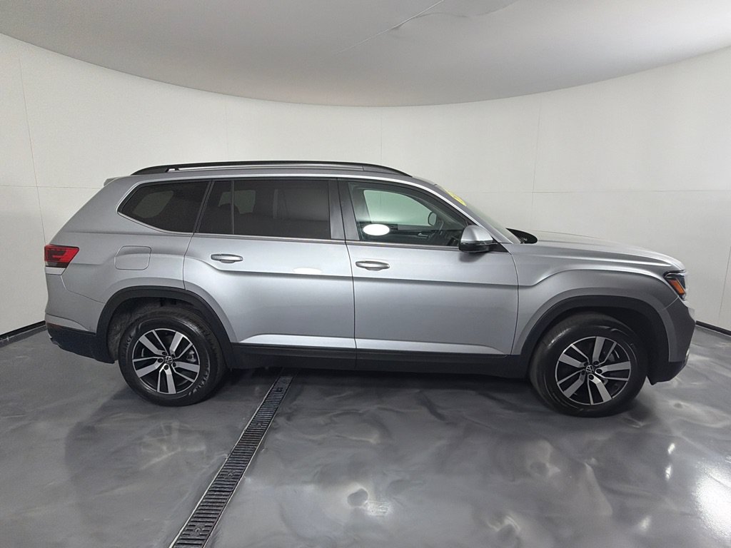 Used 2023 Volkswagen Atlas SE FWD image 4