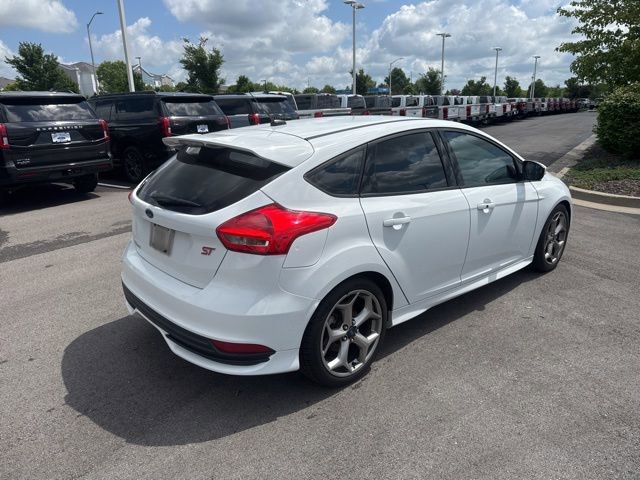 Used 2016 Ford Focus ST FWD image 6