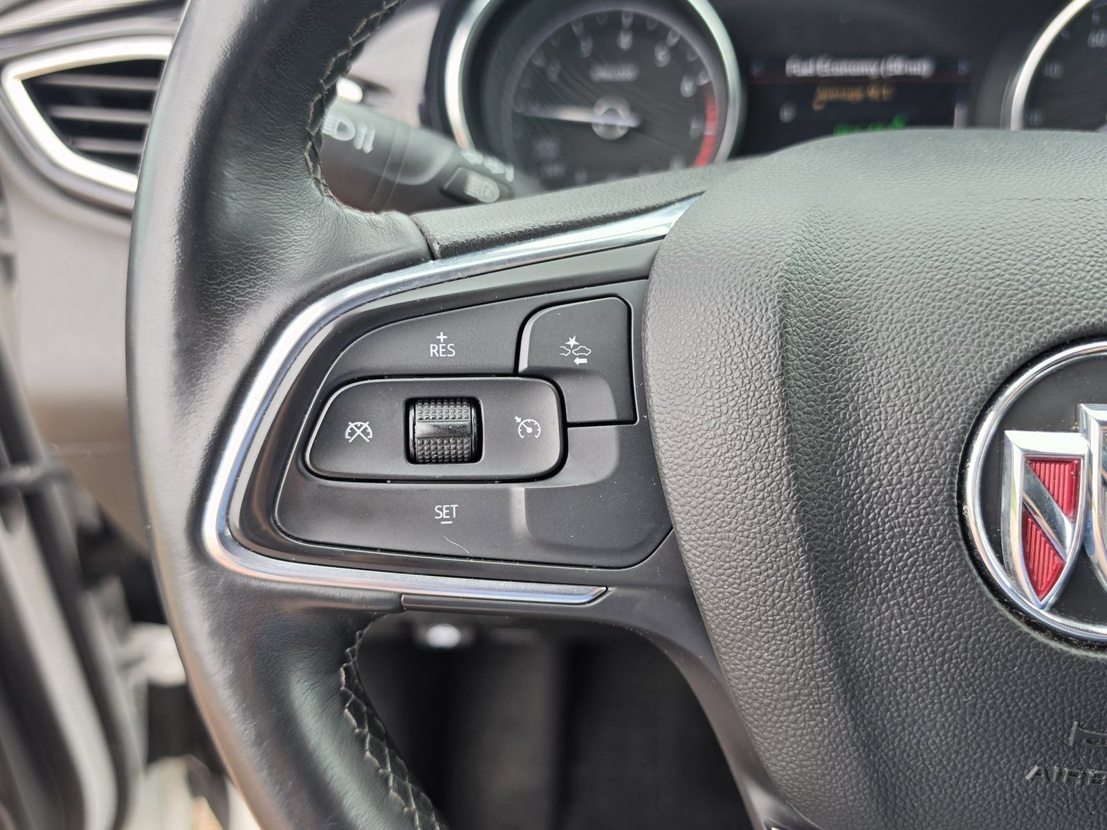 Used 2021 Buick Encore GX Select w/ Experience Buick Package FWD image 19