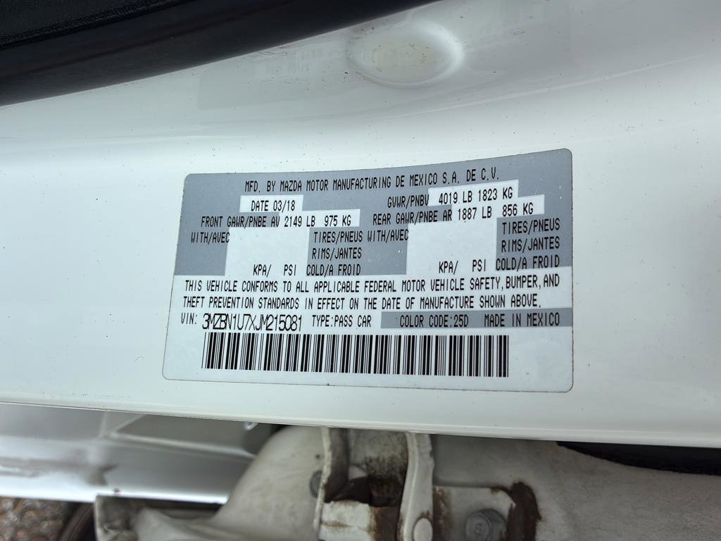 Used 2018 MAZDA MAZDA3 Sport FWD image 35